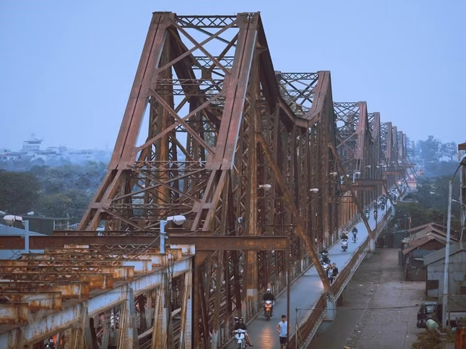 Le pont Long Bien de Hanoï va connaître une évaluation et une réparation majeures ảnh 2