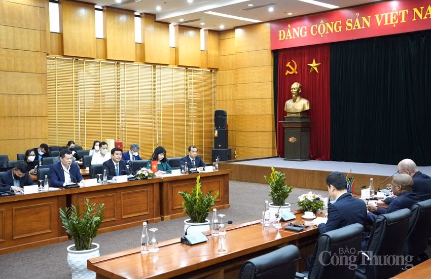 Le Vietnam souhaite les importations de charbon d'Afrique du Sud ảnh 1 Le Vietnam souhaite les importations de charbon d'Afrique du Sud ảnh 1