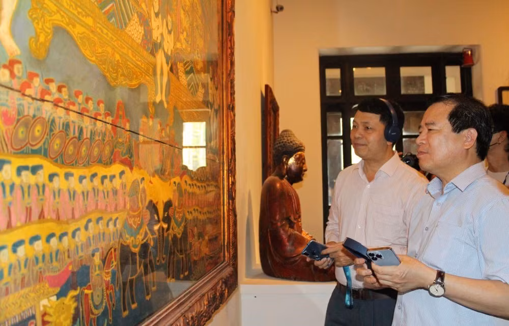 Des applications numériques améliorent la visite des musées vietnamiens ảnh 1