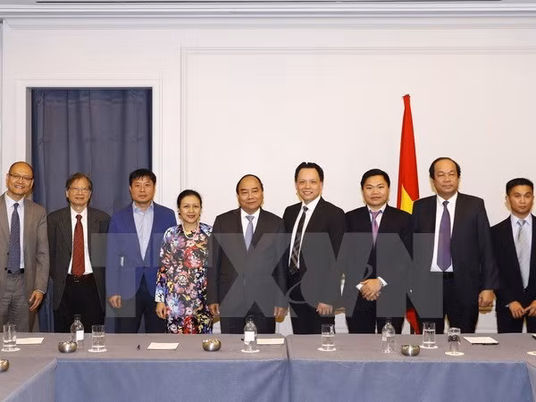 Le PM reçoit des entrepreneurs et des intellectuels d’origine vietnamienne aux Etats-Unis ảnh 1