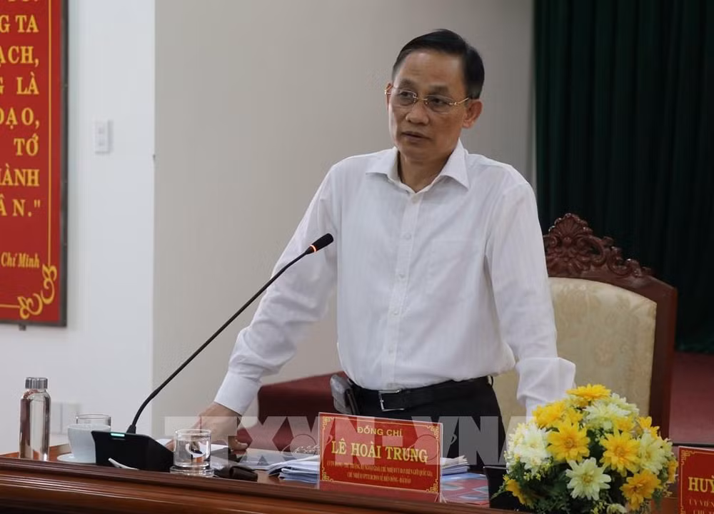 Phu Yen : conférence consacrée à la question de la Mer Orientale et des îles ảnh 1