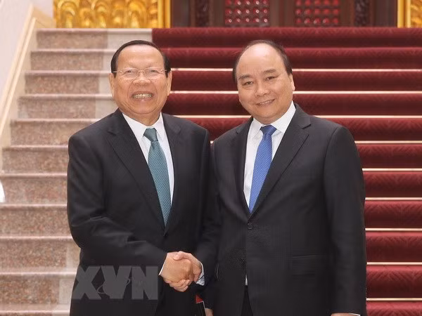 Le PM Nguyen Xuan Phuc recoit le ministre cambodgien du Plan ảnh 1