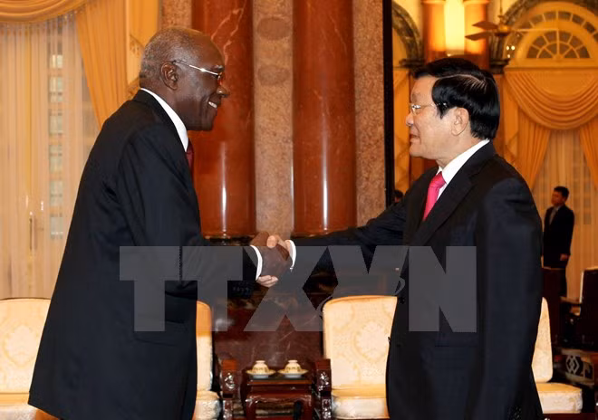Développement des relations de solidarité et de coopération intégrale Vietnam-Cuba ảnh 1