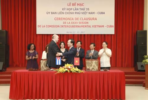 Vietnam et Cuba discutent de la signature d’un nouvel accord commercial ảnh 1