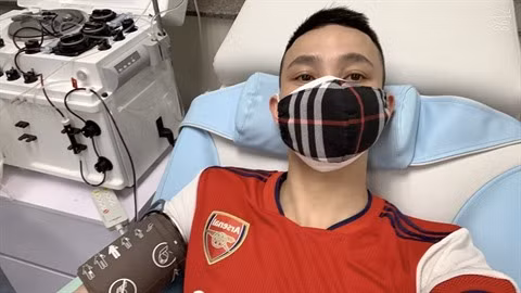 Un jeune Hanoïen a donné son sang 100 fois ! ảnh 1