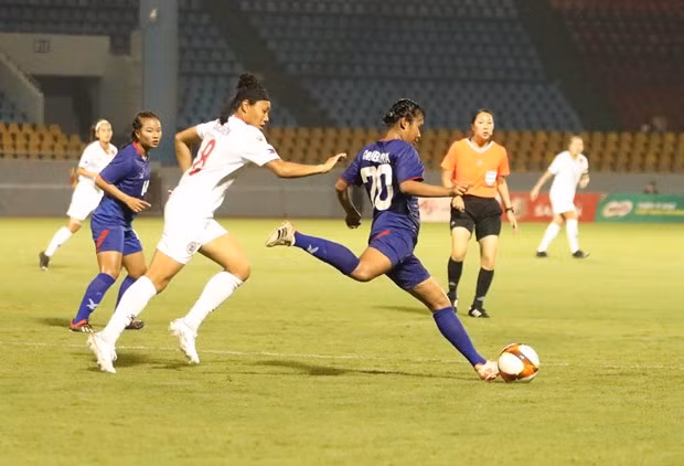 SEA Games 31-Foot féminin : les Philippines flambent contre le Cambodge ảnh 1