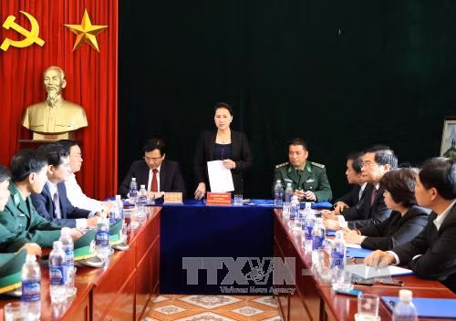La présidente de l'AN Nguyên Thi Kim Ngân en ​tournée à Diên Biên ảnh 1