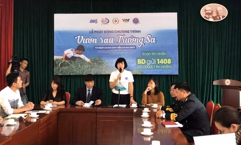 La Croix-Rouge vietnamienne lance le programme "Les jardins potagers de Truong Sa" ảnh 1