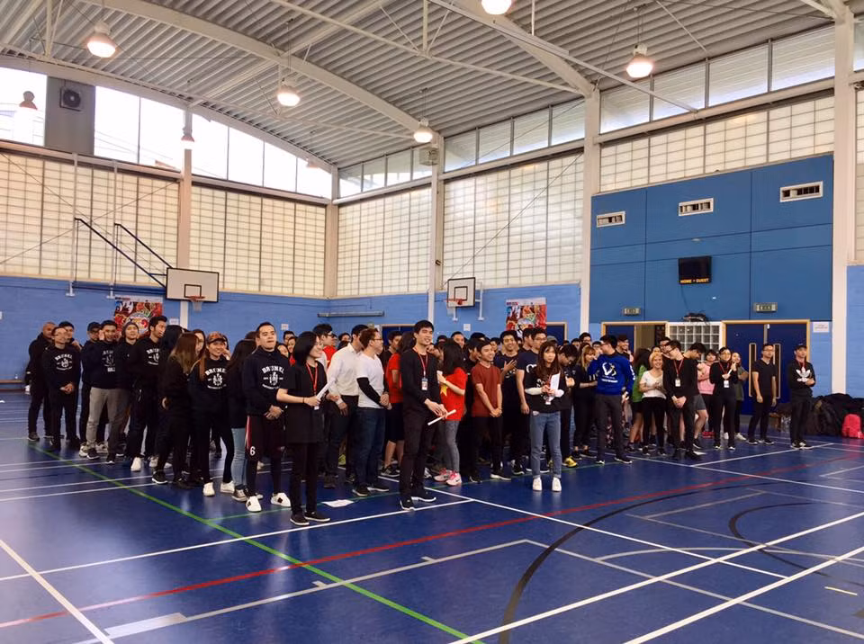 Fête sportive des étudiants vietnamiens au Royaume-Uni ảnh 1