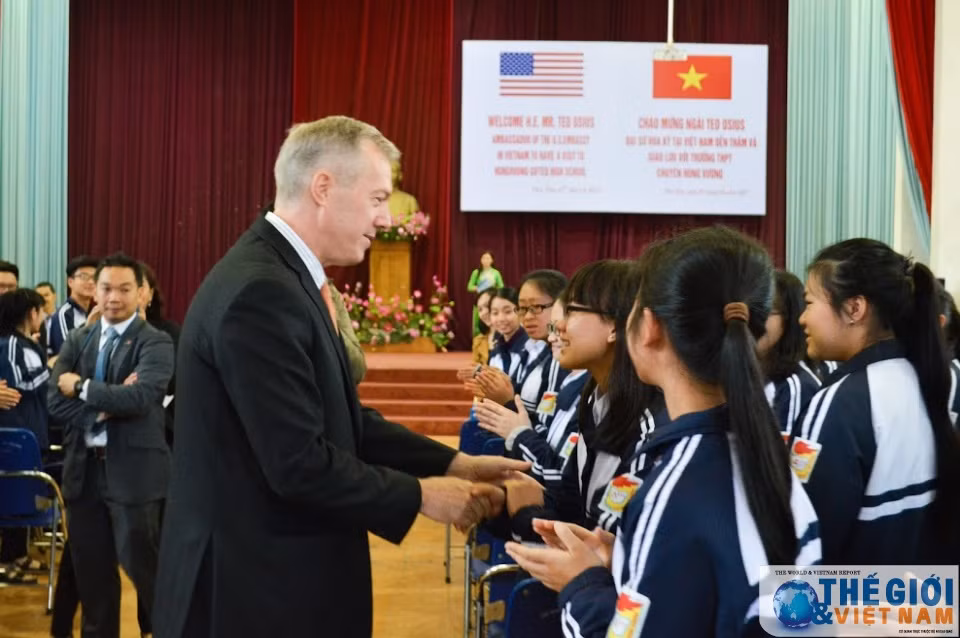 L’ambassadeur américain en visite à Phu Tho ảnh 2