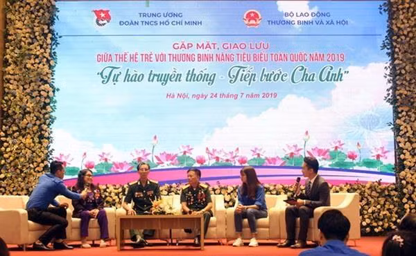 "Fier des traditions, suivre les pas de nos pères" ảnh 1