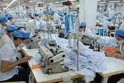 Le secteur du textile-habillement a du fil à retordre ảnh 2