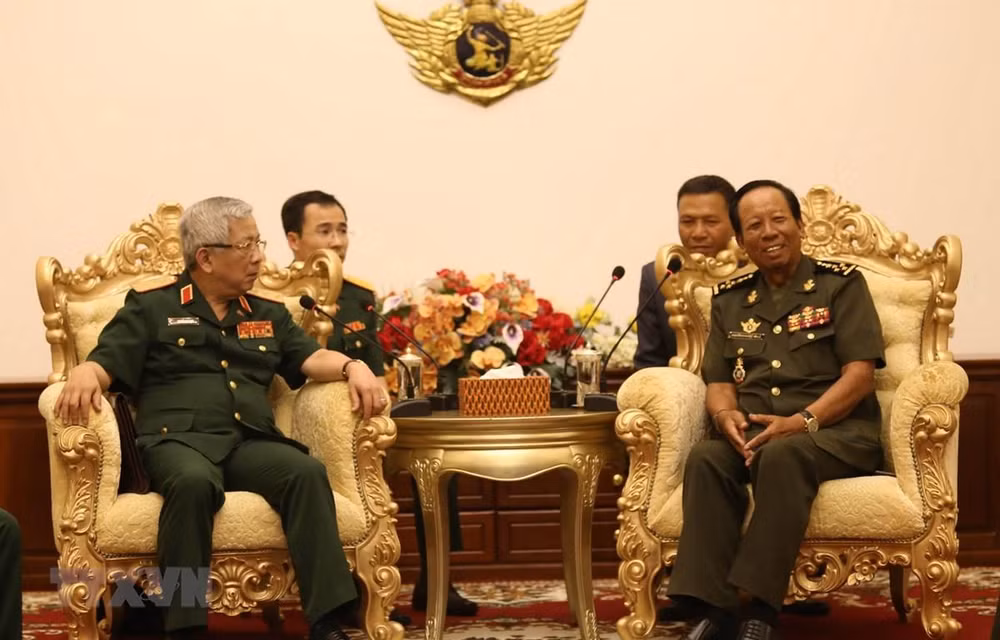 Vietnam et Cambodge souhaitent approfondir leur coopération dans la défense ảnh 1