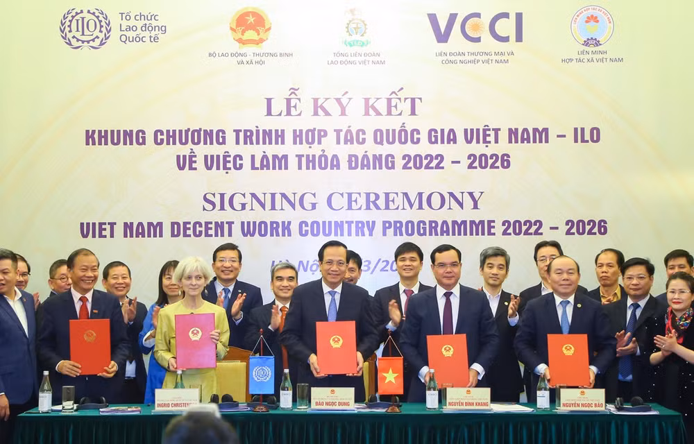 Le Vietnam donne la priorité à l'amélioration de la Loi du travail pour promouvoir le travail décent ảnh 1