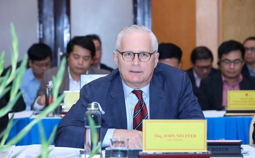 Le Vietnam déroule le tapis rouge aux investisseurs américains dans le secteur des semi-conducteurs ảnh 3