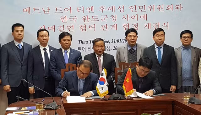 Renforcement de la coopération entre la province de Thua Thien - Hue et des localités sud-coréennes ảnh 1
