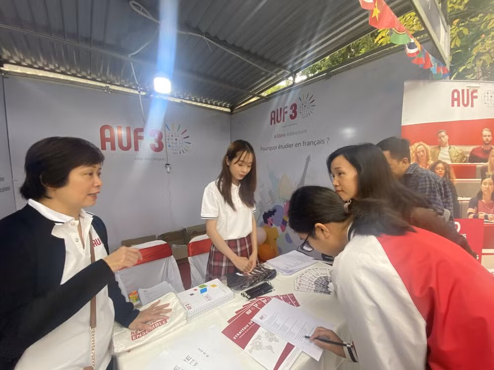 Forum des études supérieures francophones "Ma voie francophone" ảnh 1