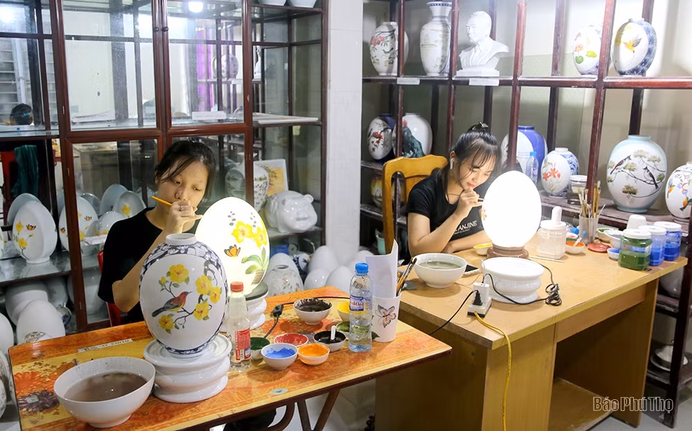 La production distinctive de céramiques à Thanh Thuy de Phu Tho ảnh 1