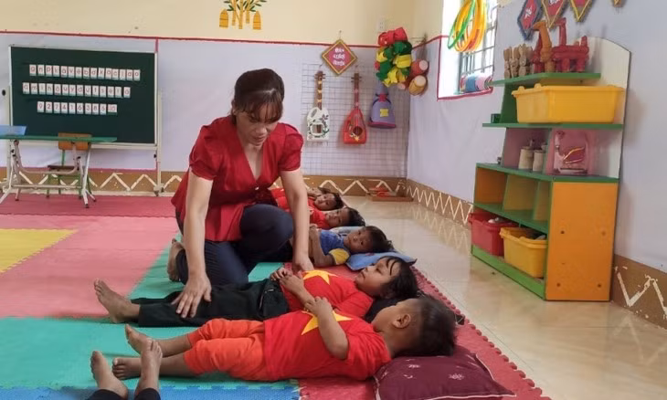 Pour donner une bonne éducation aux enfants de Lai Châu ảnh 1
