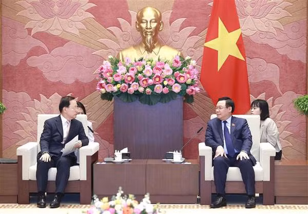 L'Assemblée nationale du Vietnam favorise les activités des entreprises sud-coréennes ảnh 2