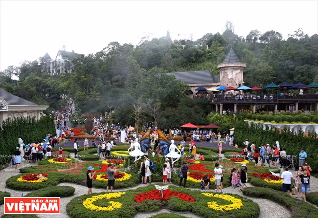 Bà Nà Hills, la « ville flottant dans les nuages » ảnh 10