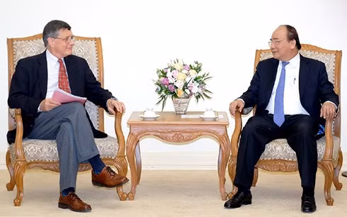 Le Premier ministre reçoit des professeurs de l’Université Havard ảnh 1