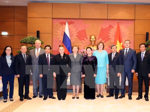 Renforcement des relations parlementaires Vietnam-Russie ảnh 1