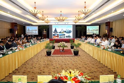 Hô Chi Minh-Ville: Appel aux investissements dans les provinces du Centre du Laos ảnh 1