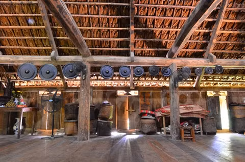 La maison Lang renaît de ses cendres ảnh 1