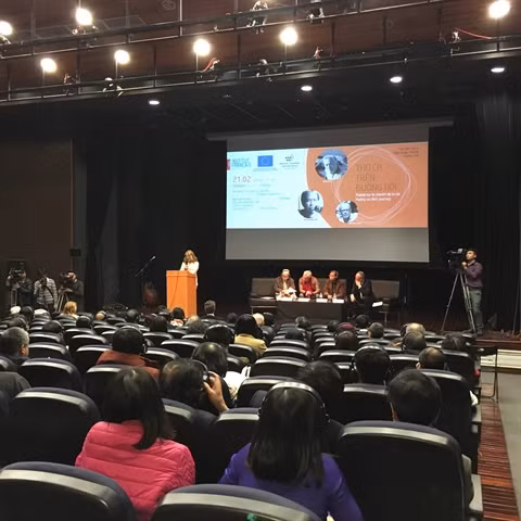  Échanges entre poètes francophones et vietnamiens à Hanoi ảnh 1