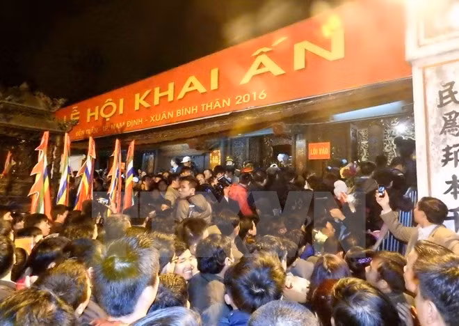 Fête de l'ouverture des sceaux du temple Trân à Nam Dinh ảnh 1