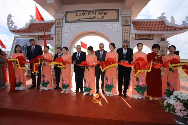 Inauguration de la "Porte du Vietnam" au Maroc ảnh 1