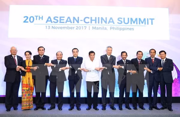 Le PM souhaite que l’ASEAN valorise davantage son rôle central ảnh 1