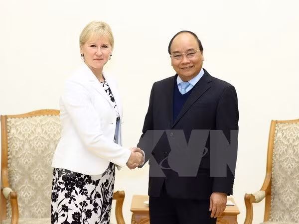 Le PM Nguyen Xuan Phuc appelle à l'expansion de la coopération Vietnam-Suède ảnh 1