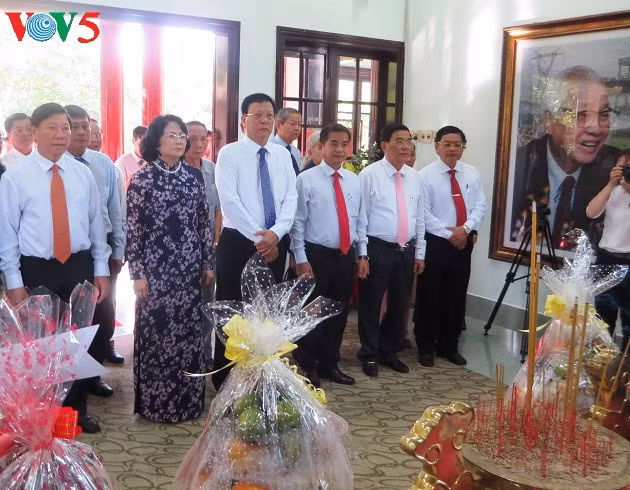 Dang Thi Ngoc Thinh à la célébration du 95ème anniversaire de l’ancien PM Vo Van Kiet ảnh 1