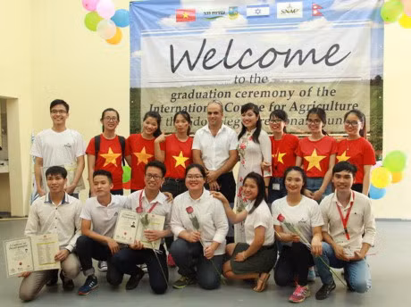 Des étudiants vietnamiens diplômés d’un cours de formation en agriculture en Israël ảnh 1