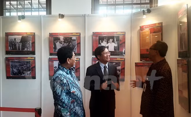 Expo sur les relations diplomatiques Vietnam – Indonésie à Jakarta ảnh 1