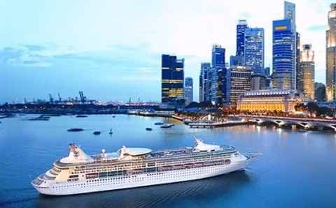 Saigontourist accueille les 1.700 passagers du Legend of the Seas ảnh 1