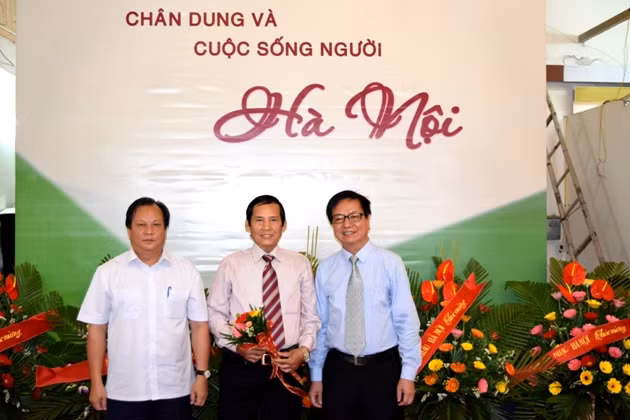 «Les portraits et la vie des Hanoïens» ảnh 2