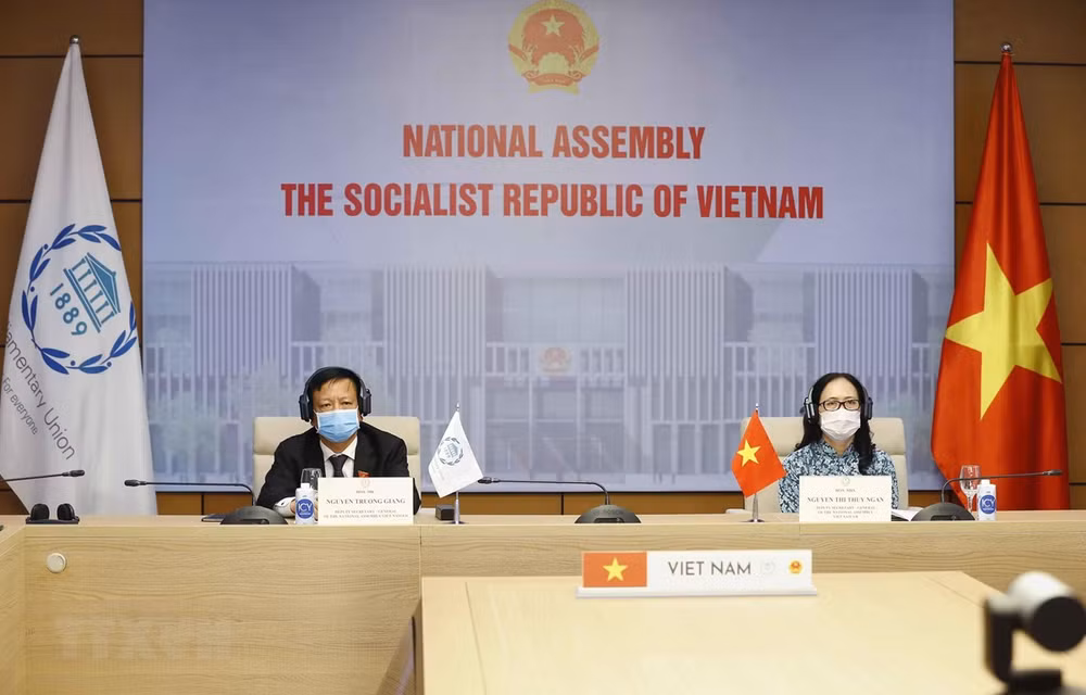 Le Vietnam à une conférence virtuelle de l’Association des Secrétaires généraux des Parlements ảnh 1