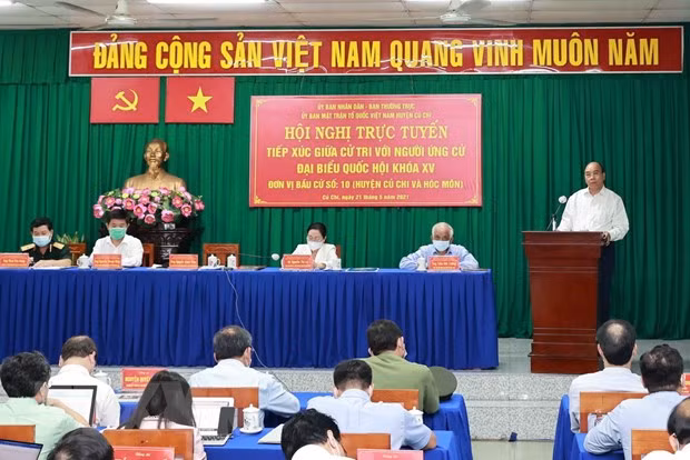 Le président Nguyên Xuân Phuc à l’écoute des électeurs de Hô Chi Minh-Ville ảnh 1