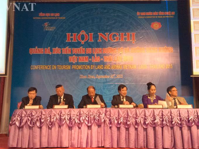  Promotion des moyens de voyage entre le Vietnam, le Laos et la Thaïlande ảnh 1