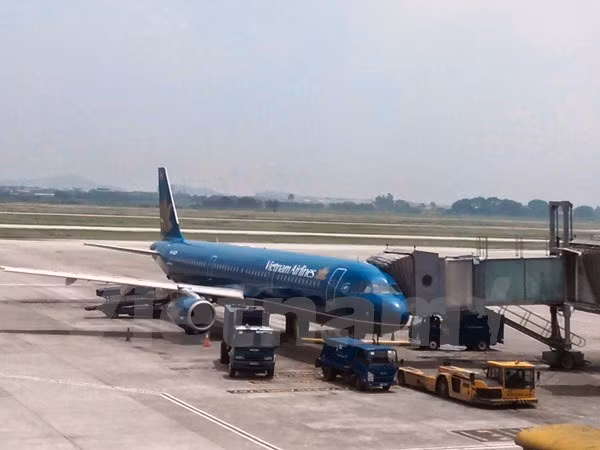 Super-typhon Dujuan : Vietnam Airlines modifie les horaires de vols ảnh 1