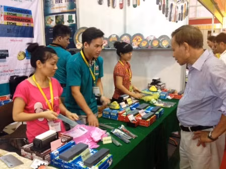 Premier Festival des achats des produits thaïlandais à Da Nang ảnh 1