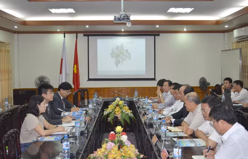 La ville japonaise de Kobe soutient la formation professionnelle à Ha Nam ảnh 1