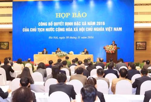 Le président vietnamien publie la décision d’amnistie 2016 ảnh 1