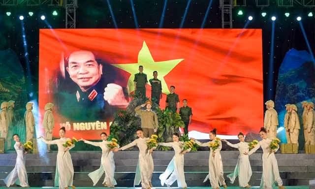Le Mois de la musique célèbre la victoire de Diên Biên Phu ảnh 1