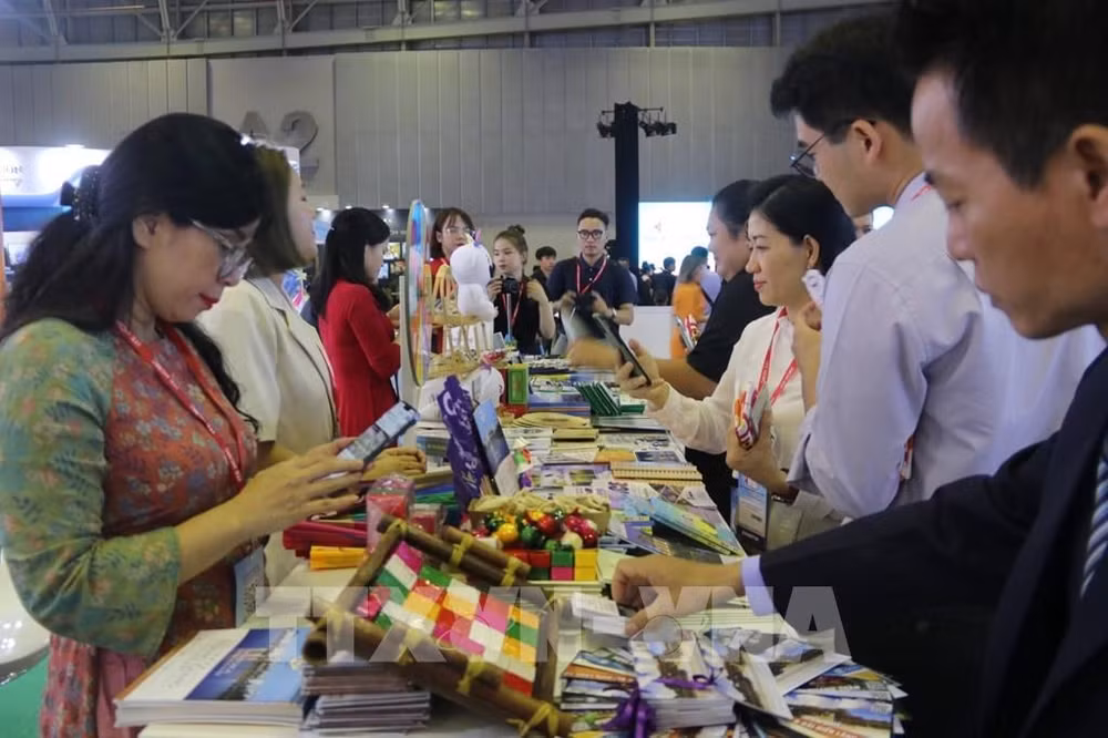 Bientôt le Salon international du tourisme du Vietnam 2024 à Hanoï ảnh 1