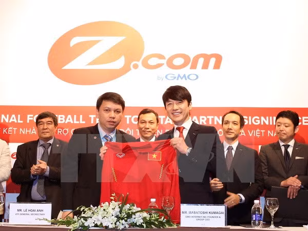 Vietnam et Japon coopèrent dans le développement du football ảnh 1