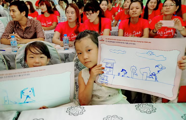 Un projet pour soutenir les femmes et enfants des familles muticulturelles Vietnam-R.de Corée ảnh 1